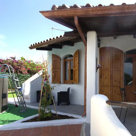 Villa Elena Relax Nella Piscina Privata A Due Passi Dalla Con Terrazzo Panoramico Per Tramonti Mozzafiato Valledoria (Sardinia)